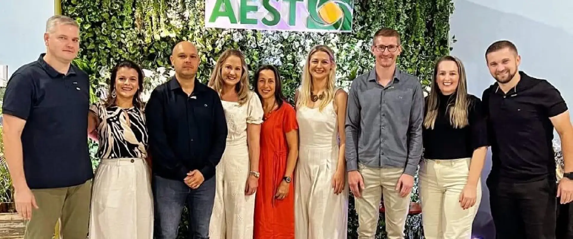 AEST comemora 20 anos com foco em formação de novos líderes