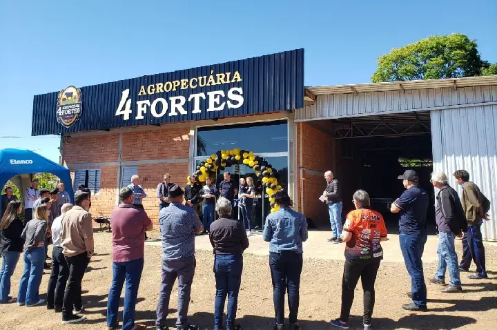 Agropecuária 4 Fortes consolida atendimento ao produtor rural em Tunápolis