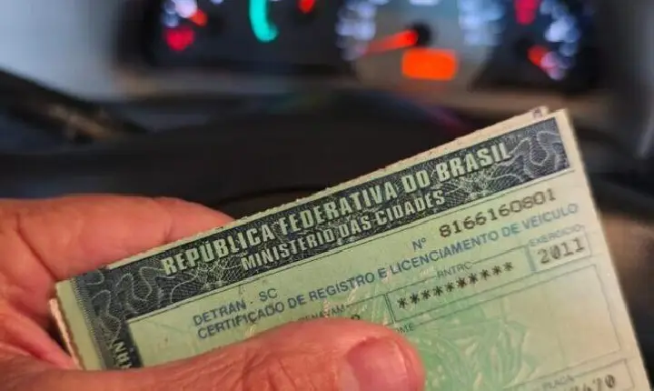 Alesc aprova fim da taxa de licenciamento anual de veículos