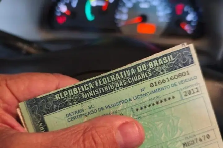 Alesc aprova fim da taxa de licenciamento anual de veículos