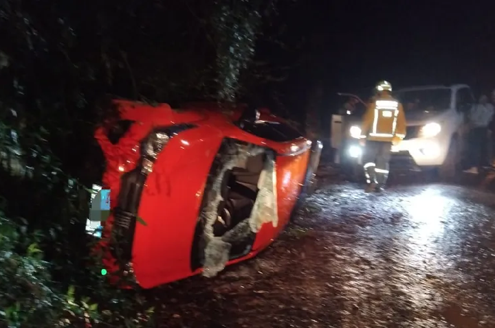 Duas pessoas ficam feridas em acidente no interior de Tunápolis