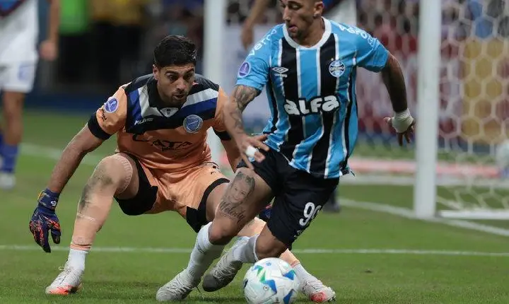 Grêmio empata com Godoy Cruz e fica mais longe da vaga direta nas oitavas da Sul-Americana