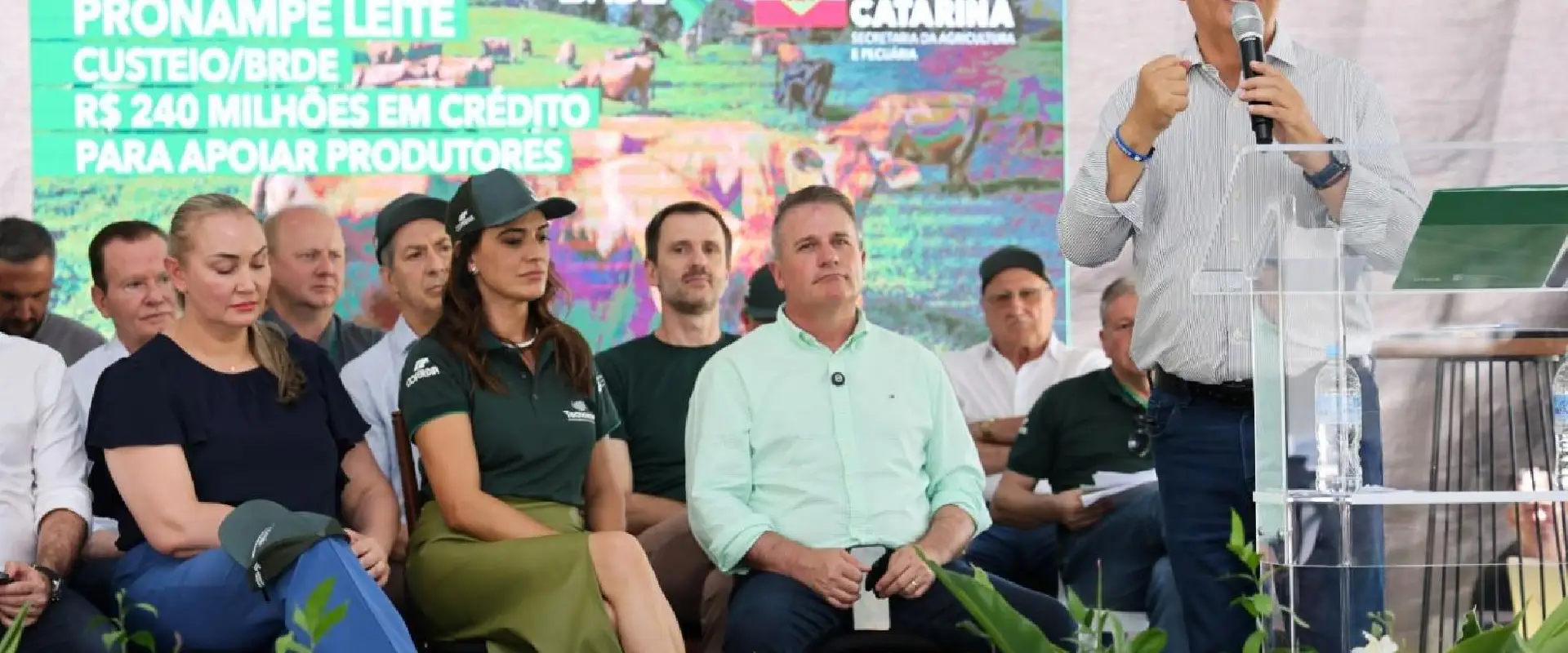 Jorginho Mello anuncia R$ 240 milhões em crédito para produtores de leite