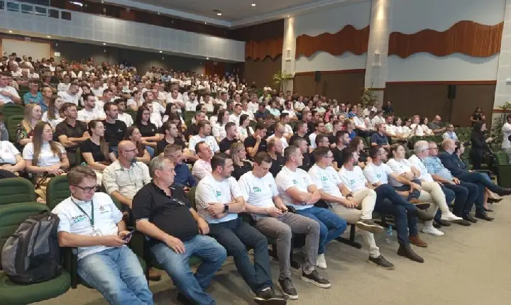 Pesquisa aponta que produção média de milho supera 200 sacas por hectare no Extremo Oeste