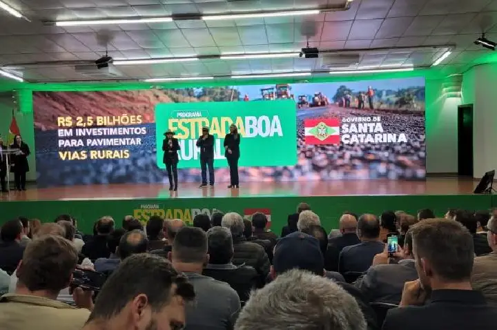 Tunápolis participa de lançamento do programa 