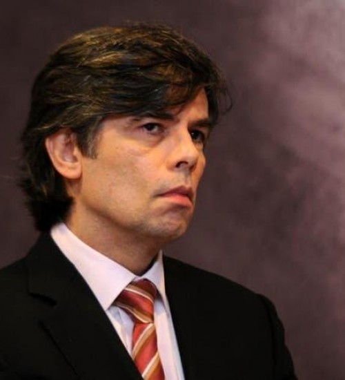 Bolsonaro escolhe Nelson Teich para substituir Mandetta no ministério da Saúde