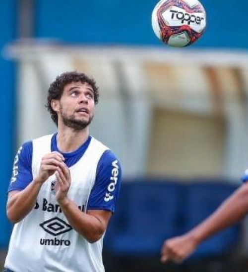 Victor Ferraz rescinde contrato com o Grêmio