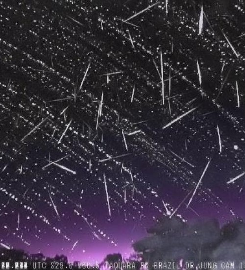 Chuva de meteoros poderá ser vista no céu em SC nesta terça.