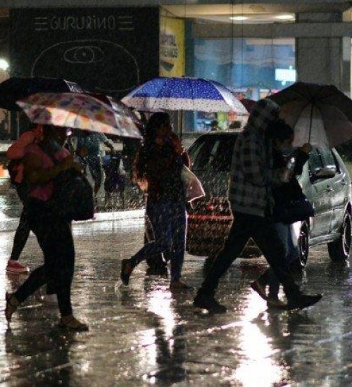 Inmet e Inpe preveem verão com chuvas acima da média na maior parte do Brasil.
