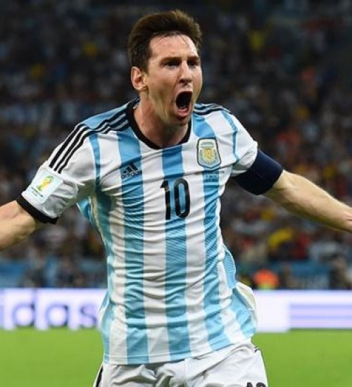 Messi lidera lista da Argentina para Copa do Mundo; Cano fica de fora.