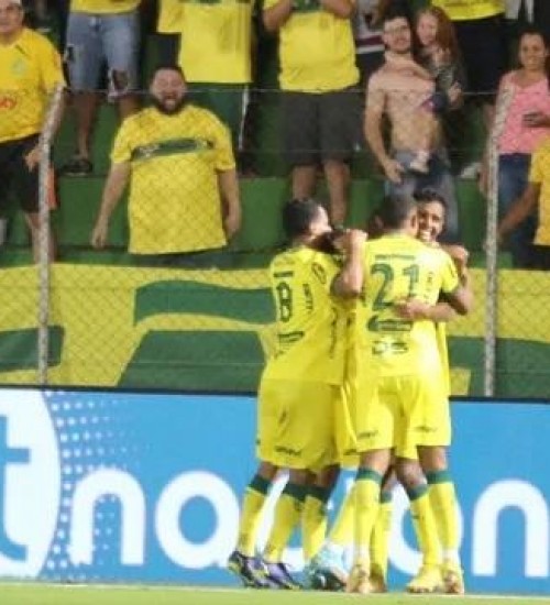 Chapecoense perde para o Mirassol por 1 a 0 na estreia da Série B do Campeonato Brasileiro de 2023.
