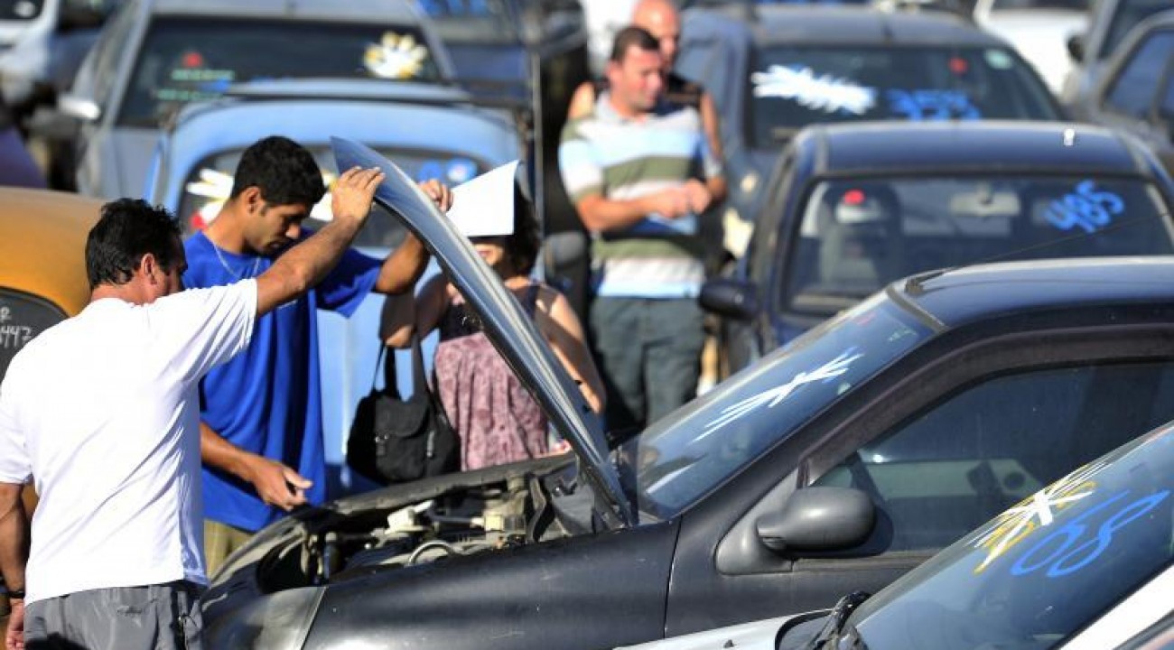 Leilão da Polícia Federal oferece veículos a partir de R$ 2 mil em Santa Catarina.
