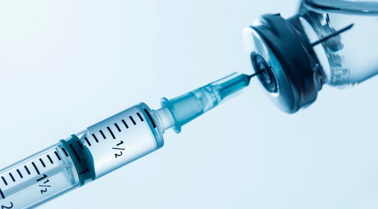 Brasil anuncia parceria com o Reino Unido para produzir vacina contra o coronavírus.