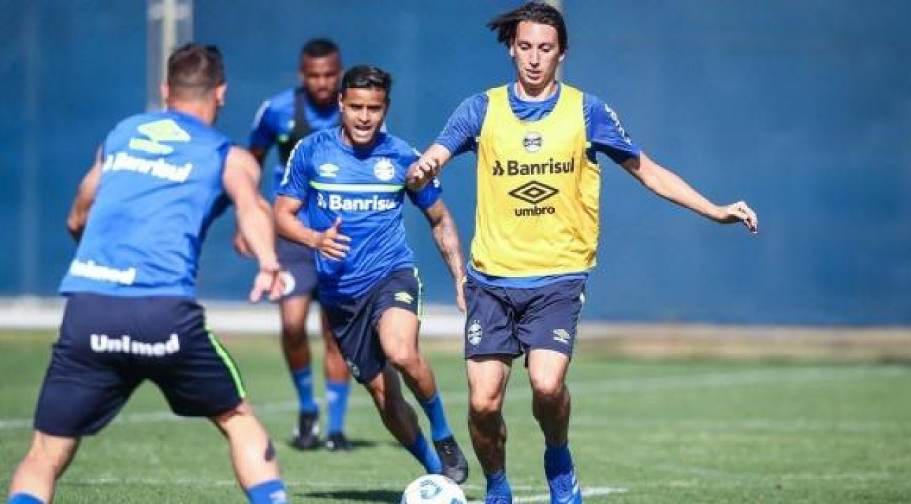 Grêmio terá Cortez e Geromel entre os titulares contra o Palmeiras.