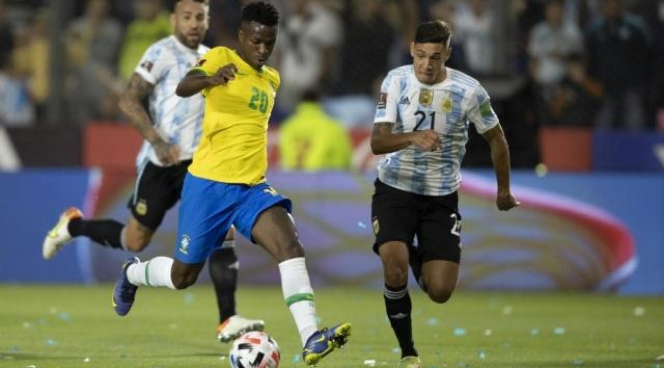 Brasil e Argentina empatam sem gols pelas Eliminatórias.