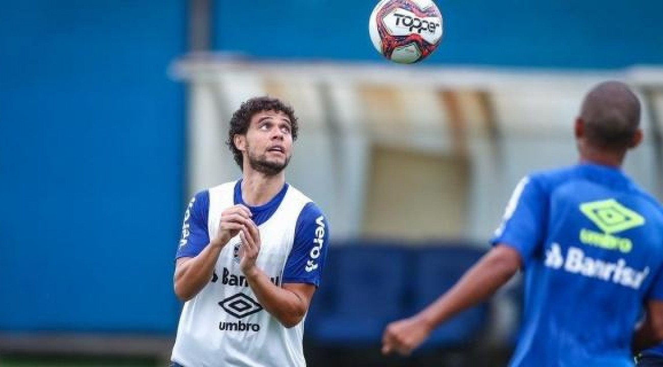 Victor Ferraz rescinde contrato com o Grêmio