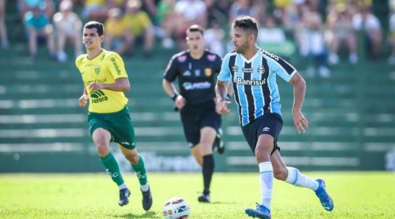 Fábio e Pepê devem desfalcar o Grêmio contra o Ypiranga; Cristaldo é dúvida.