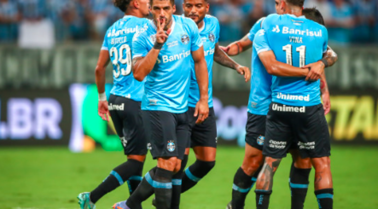 Grêmio goleia Ferroviário e avança na Copa do Brasil.