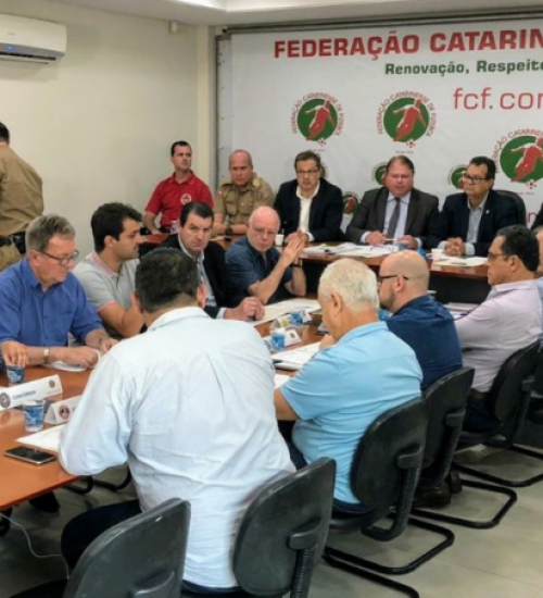 Campeonato Catarinense 2020: clubes e FCF definem fórmula com turno único e mata-mata.