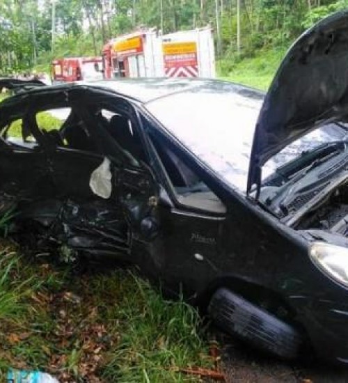 Família de SMOeste sofre grave acidente na BR-470, em Ibirama