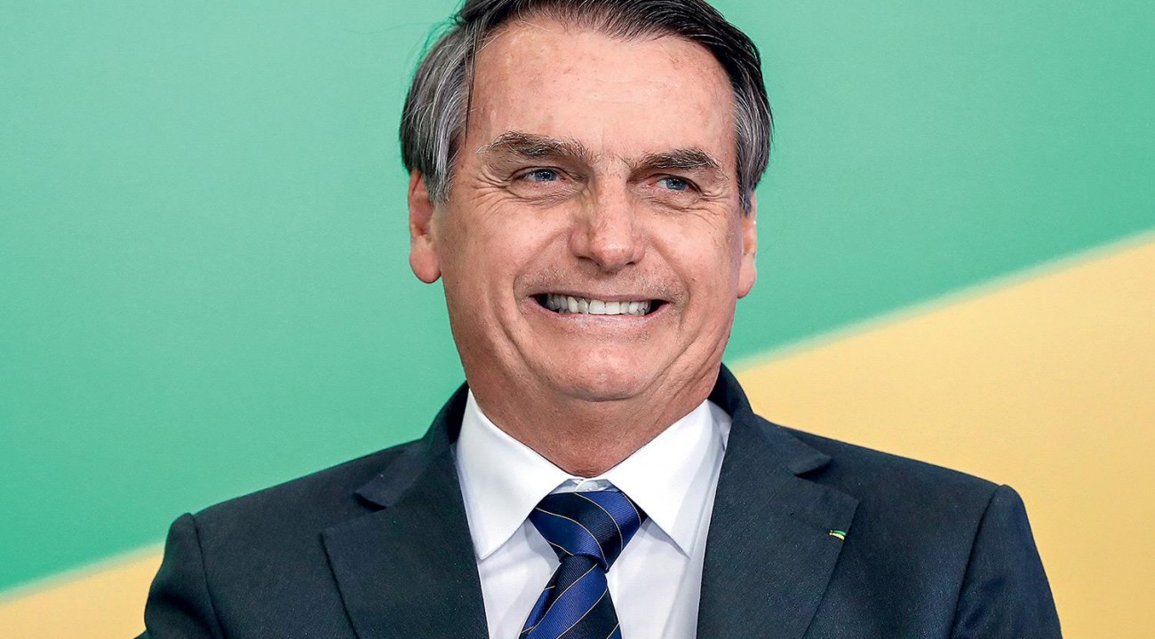 Bolsonaro anuncia fábrica “que extrai água do ar”.