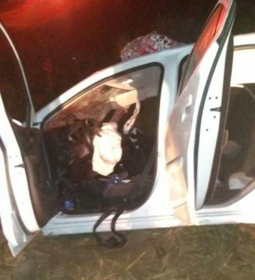 Criança de 6 anos morre após colisão frontal entre carro e caminhão em Caibi.