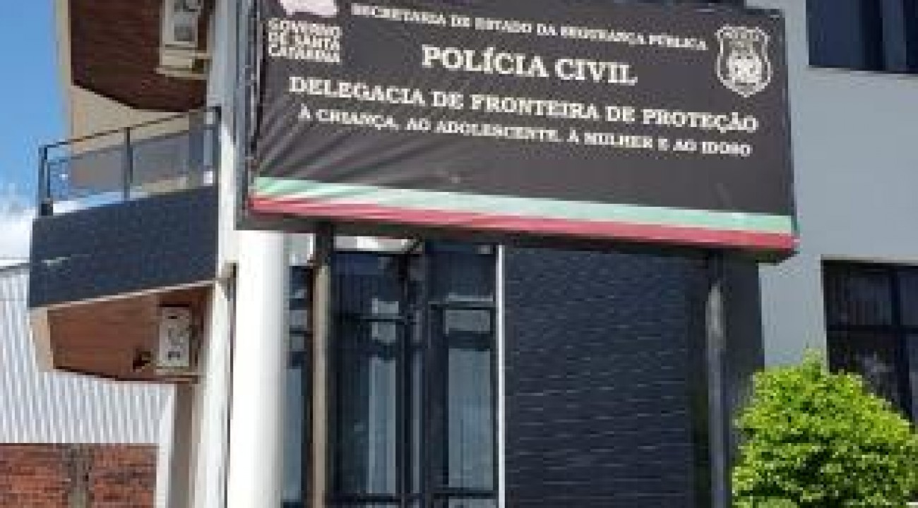 Polícia Civil prende homem de São Miguel do Oeste pela prática de crime de estupro contra a enteada