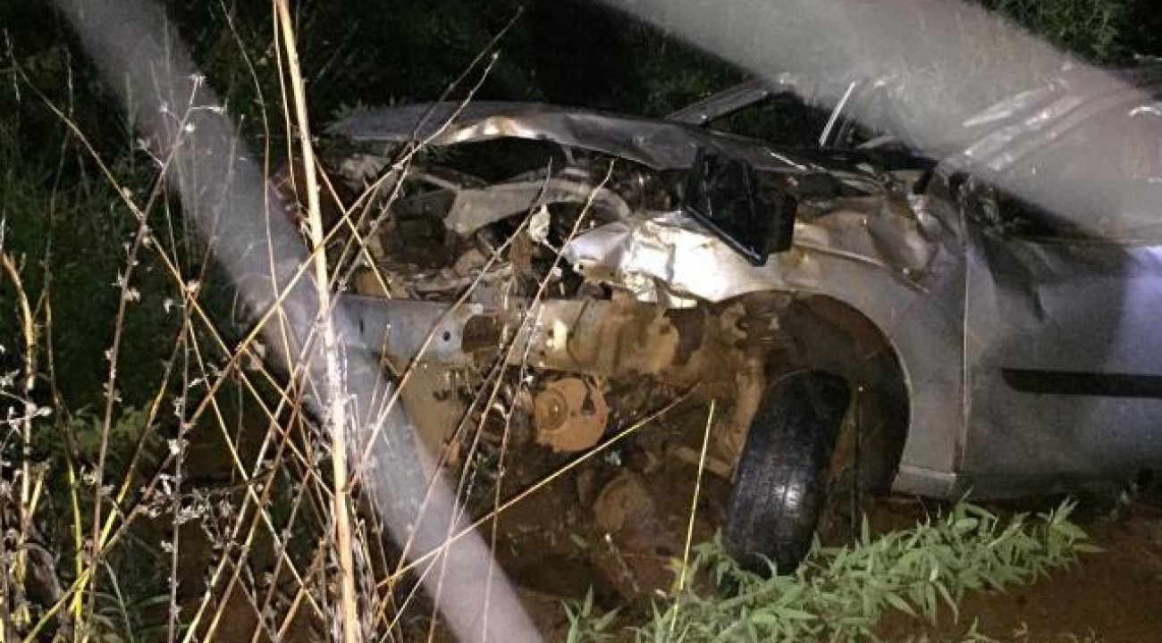 Grave acidente mata dois jovens na BR-282 em Maravilha.