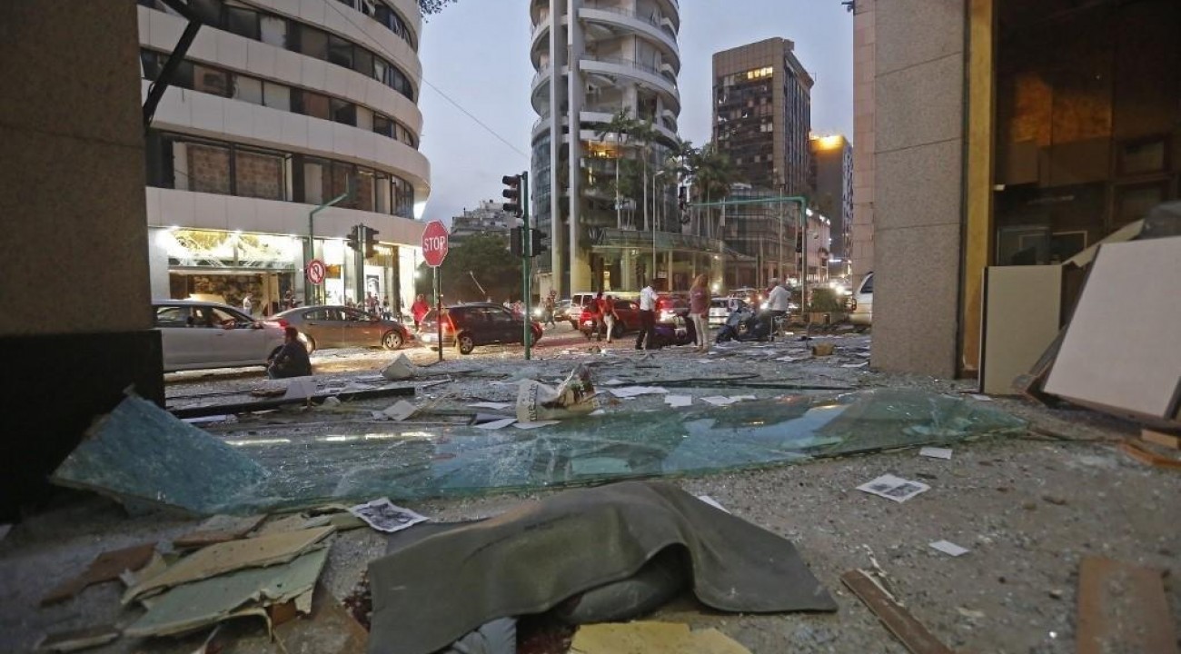 Explosões em Beirute deixam 73 mortos e mais de 3.700 feridos.