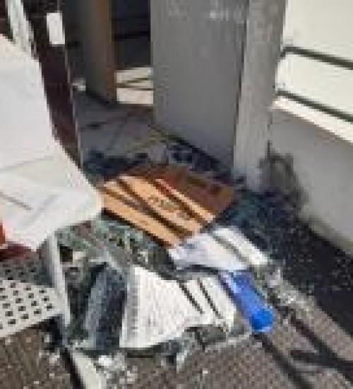 Homem ataca e danifica agência da Previdência Social em São Miguel do Oeste