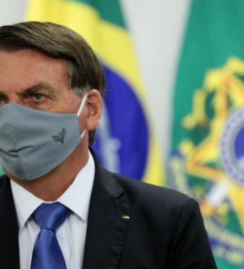 Bolsonaro vai indicar ministro do STF após 13 de outubro