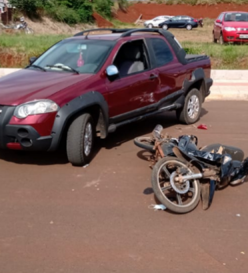 Colisão entre carro e moto deixa um ferido em Iporã do Oeste