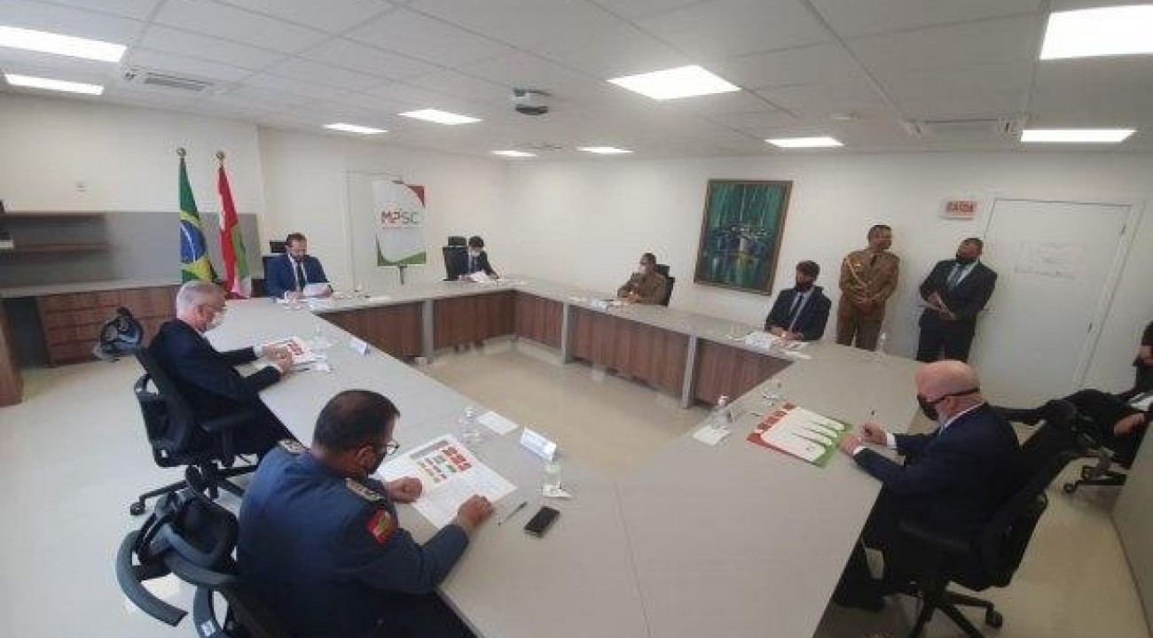 Governo do Estado e Ministério Público firmam convênio para fortalecimento das forças de segurança.