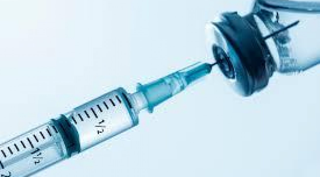 Câmara aprova projeto que criminaliza o ‘fura-fila’ da vacinação