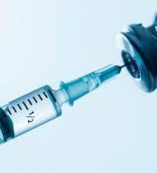 Câmara aprova projeto que criminaliza o ‘fura-fila’ da vacinação