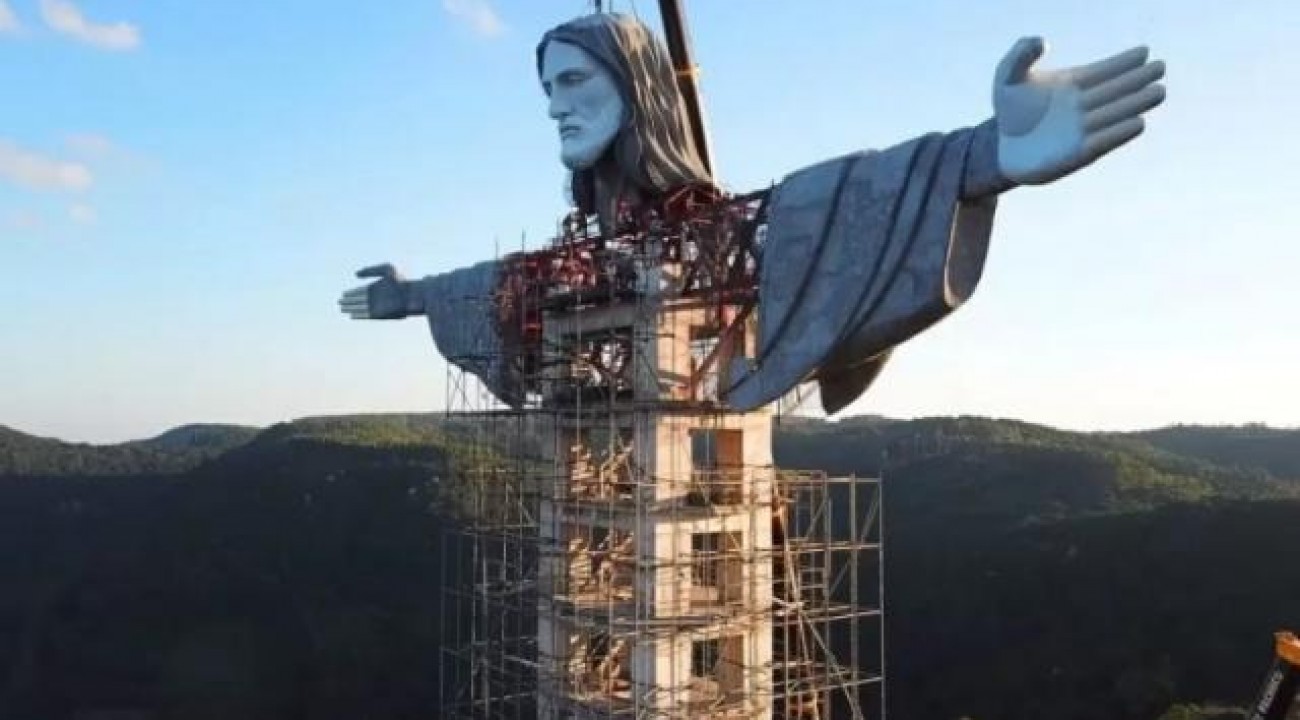 Estátua de Cristo no RS supera a do Rio de Janeiro e vira a maior do Brasil.