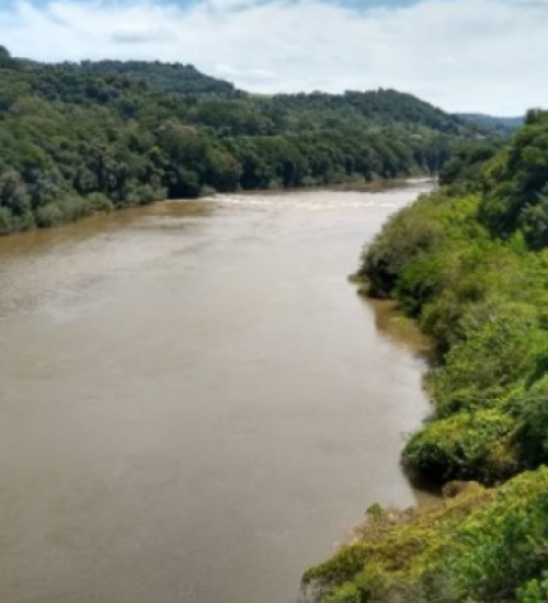 Chuvas significativas enfraquecem efeitos da estiagem em Santa Catarina.