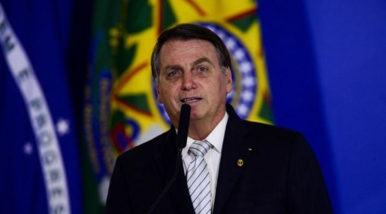 Jair Bolsonaro anuncia a prorrogação do Auxílio Emergencial.