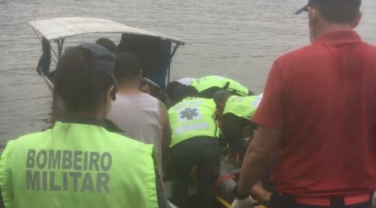 Homem é atropelado por carreta sobre a balsa de travessia do Rio Uruguai