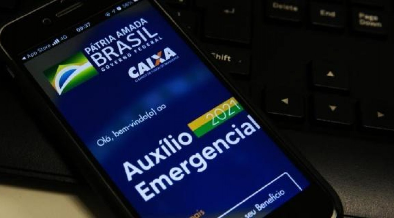 Com novo benefício de R$ 400, governo Bolsonaro descarta prorrogação do auxílio emergencial.