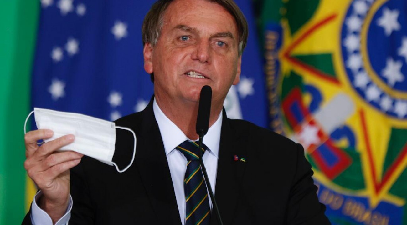 Governo Bolsonaro define regras para dispensar máscaras; decisão será de municípios.