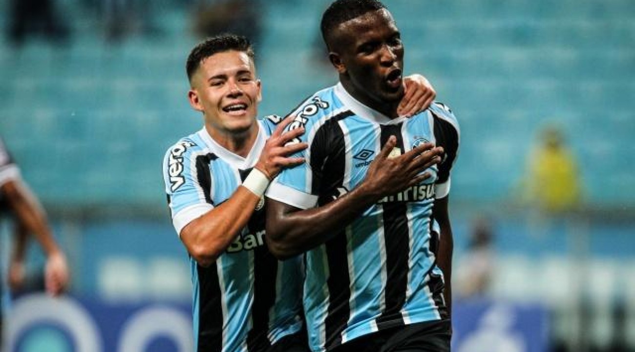 Com gols de Elias, Grêmio vence o Caxias na estreia do Gauchã