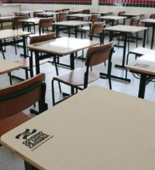 Governo de SC garante volta às aulas 100% presenciais em fevereiro.