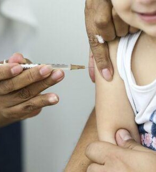Vacinação contra sarampo e gripe começa nesta segunda-feira, 4 de abril.