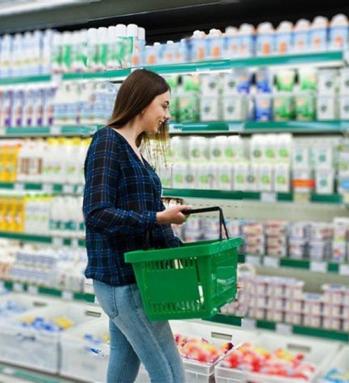 Deputados aprovam redução do ICMS que afeta preço do leite, alimentos e bebidas em SC.