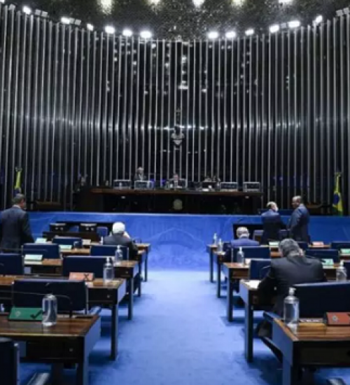 Senado aprova piso mínimo permanente de R$ 400 do Auxílio Brasil.