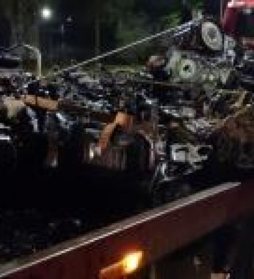 Mais de 20 motores que estavam escondidos em área de mata são recuperados pela PM de SMOeste
