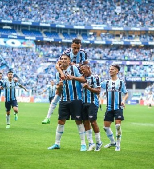 Na estreia de Lucas Leiva, Grêmio vence a Ponte Preta e assume a vice-liderança da Série B