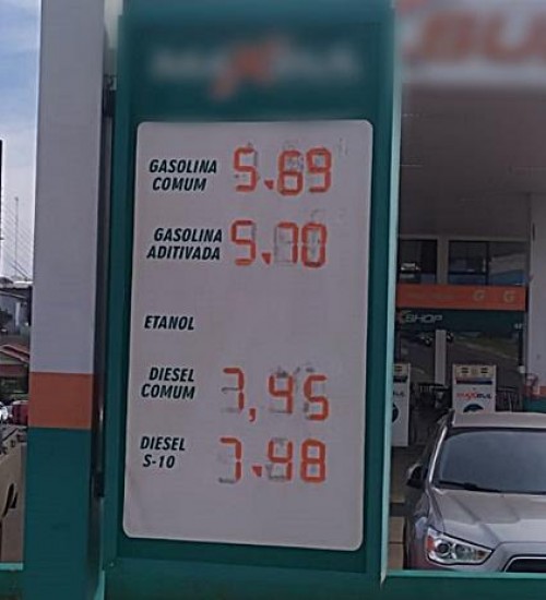 Preço do combustível fica menor na bomba com a redução do ICMS pelos governos estaduais
