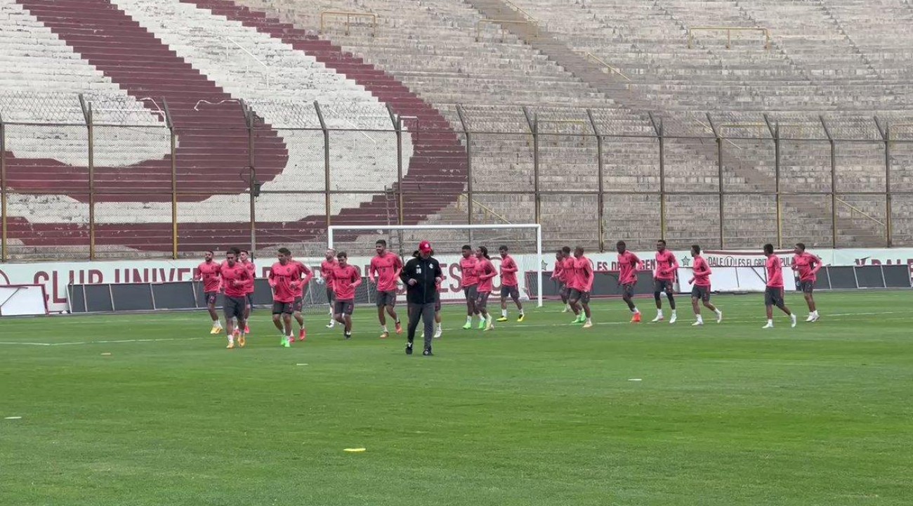 Inter faz treino no estádio do Universitário antes de viagem para Arequipa.